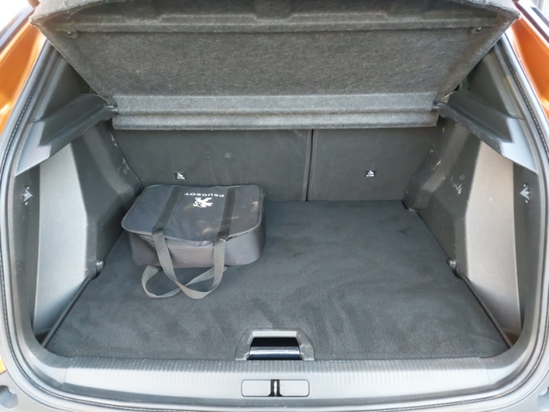 Used Peugeot 2008 2020 for sale - 77068289: Photo 8