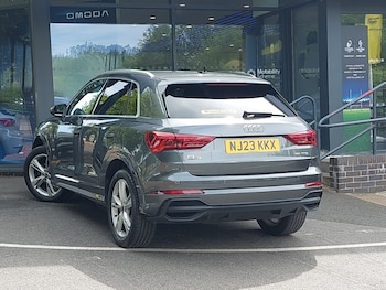 Used Audi Q3 2023 for sale - 75972028: Photo
