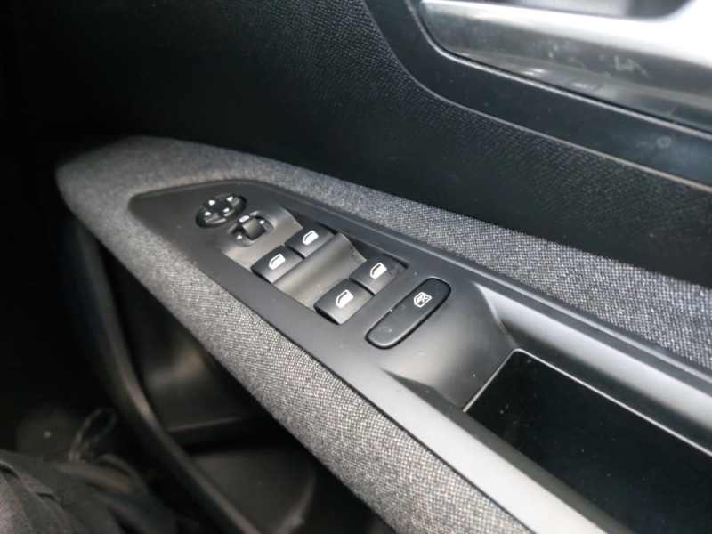 Used Peugeot 3008 2019 for sale - 77664426: Photo 17