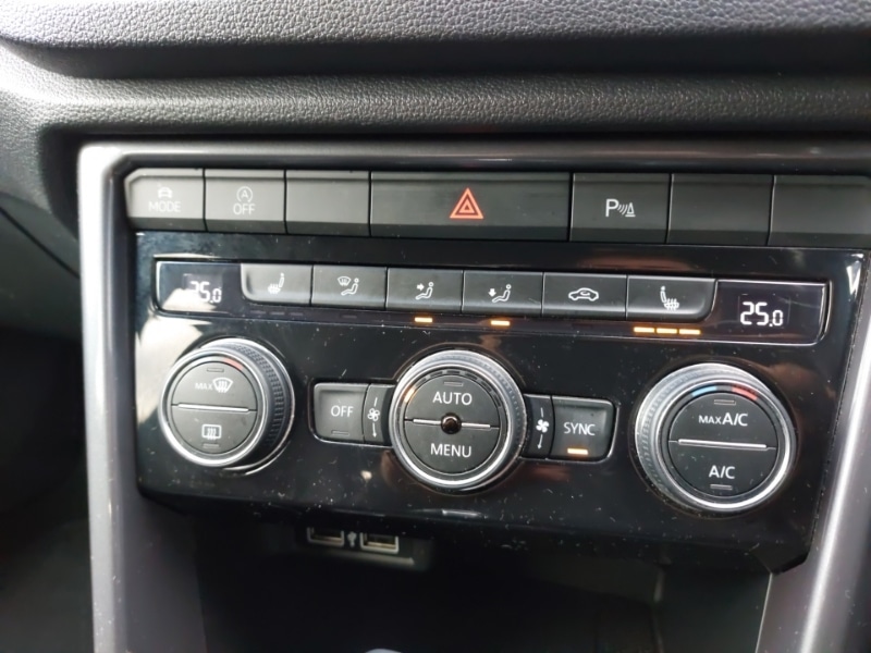 Used Volkswagen T-Roc 2020 for sale - 76427660: Photo 14