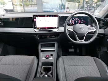 Used Volkswagen Tiguan 2024 for sale - 75315728: Photo