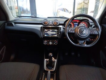 Used Suzuki Swift 2022 for sale - 77410207: Photo