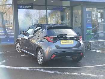 Used Mazda Mazda2 HYBRID 2023 for sale - 76755037: Photo