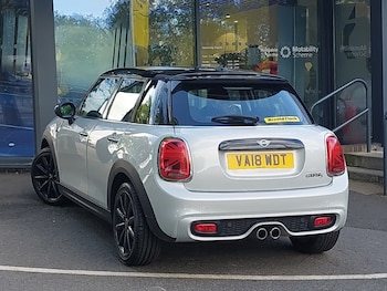 Used MINI Hatch 2018 for sale - 78498732: Photo