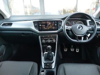 Used Volkswagen T-Roc 2021 for sale - 76779892: Photo