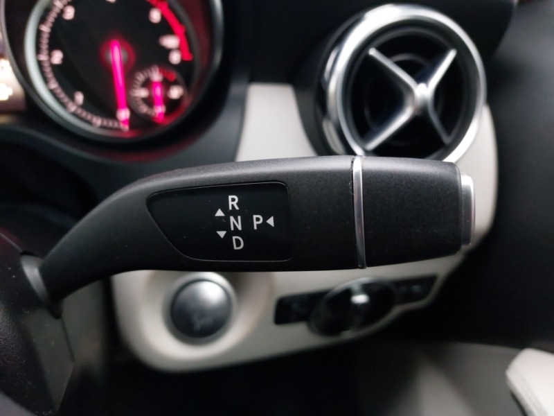 Used Mercedes-Benz GLA 2018 for sale - 76987398: Photo 12