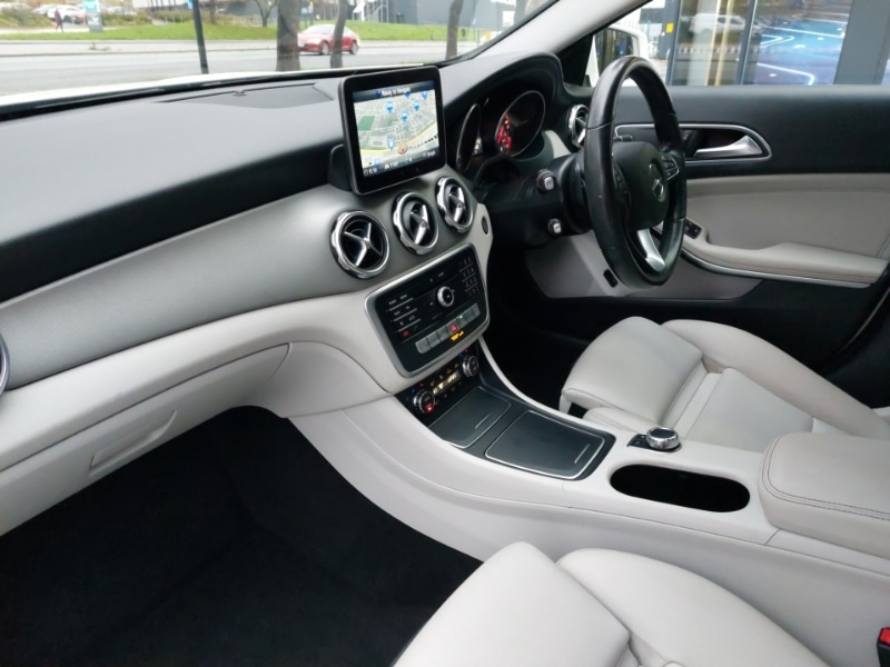 Used Mercedes-Benz GLA 2018 for sale - 76987398: Photo 5