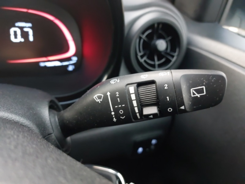 Used Hyundai i10 2023 for sale - 77265000: Photo 19