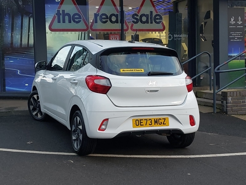 Used Hyundai i10 2023 for sale - 77265000: Photo 3