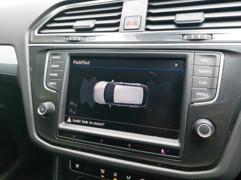 Used Volkswagen Tiguan 2016 for sale - 76165900: Photo 11