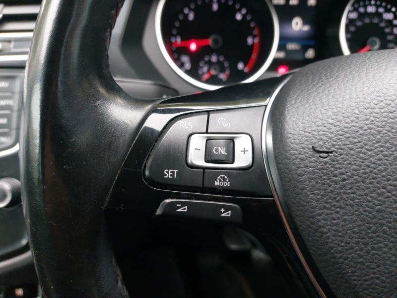 Used Volkswagen Tiguan 2016 for sale - 76165900: Photo 16