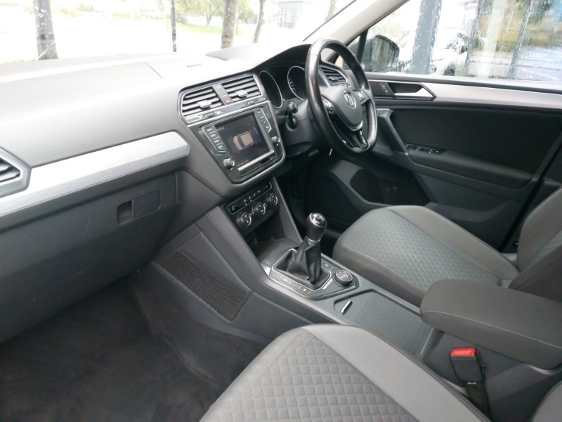 Used Volkswagen Tiguan 2016 for sale - 76165900: Photo 5