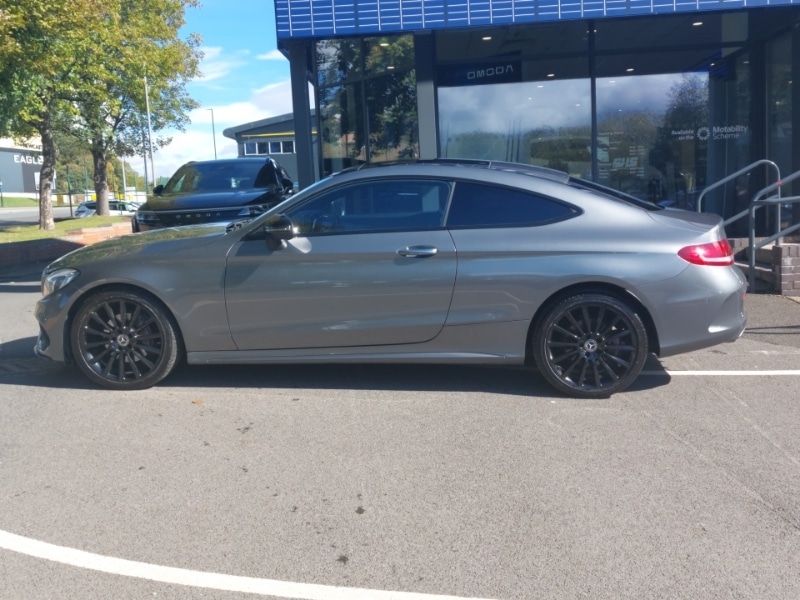 Used Mercedes-Benz C Class 2017 for sale - 76785859: Photo 4