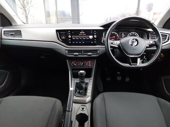 Used Volkswagen Polo 2020 for sale - 77404996: Photo