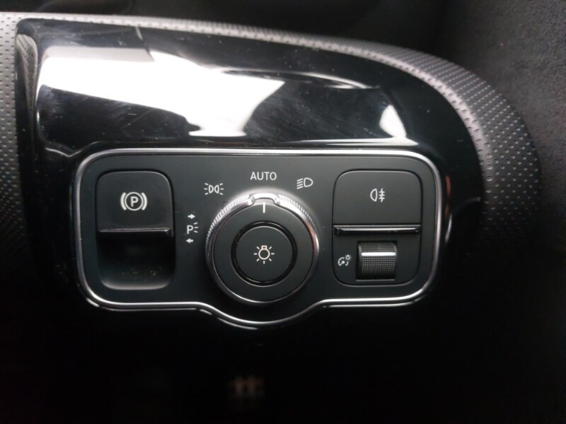 Used Mercedes-Benz A-Class 2018 for sale - 77518360: Photo 16