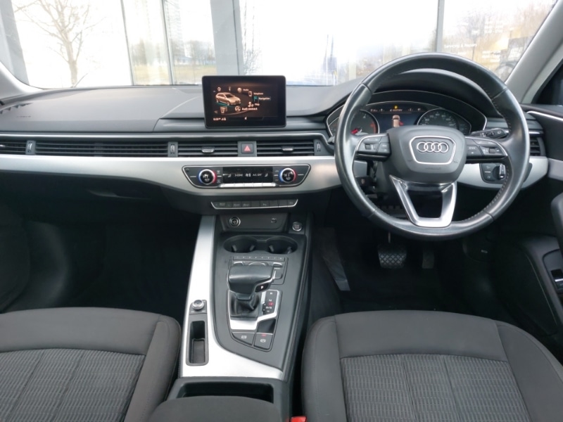 Used Audi A4 2019 for sale - 77716652: Photo 2