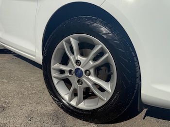 Used Ford Fiesta 2014 for sale - 79451763: Photo