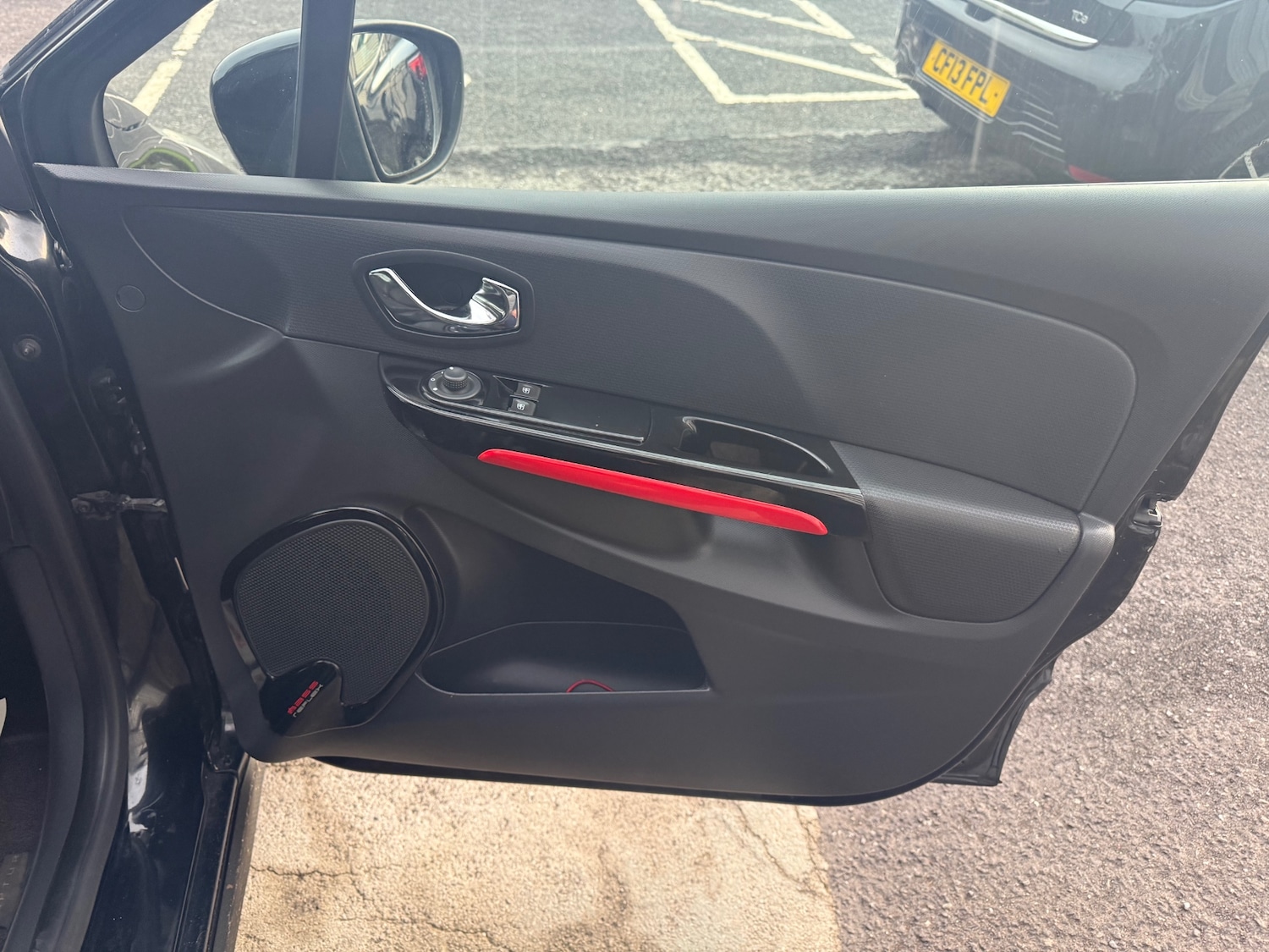 Used Renault Clio 2013 for sale - 76974657: Photo 12