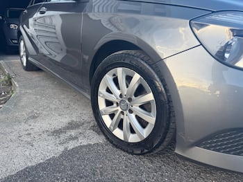Used Mercedes-Benz A-Class 2014 for sale - 79859648: Photo