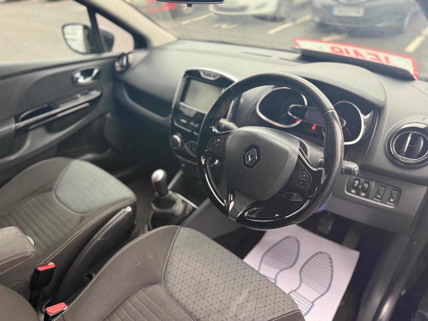 Used Renault Clio 2013 for sale - 76892234: Photo 10