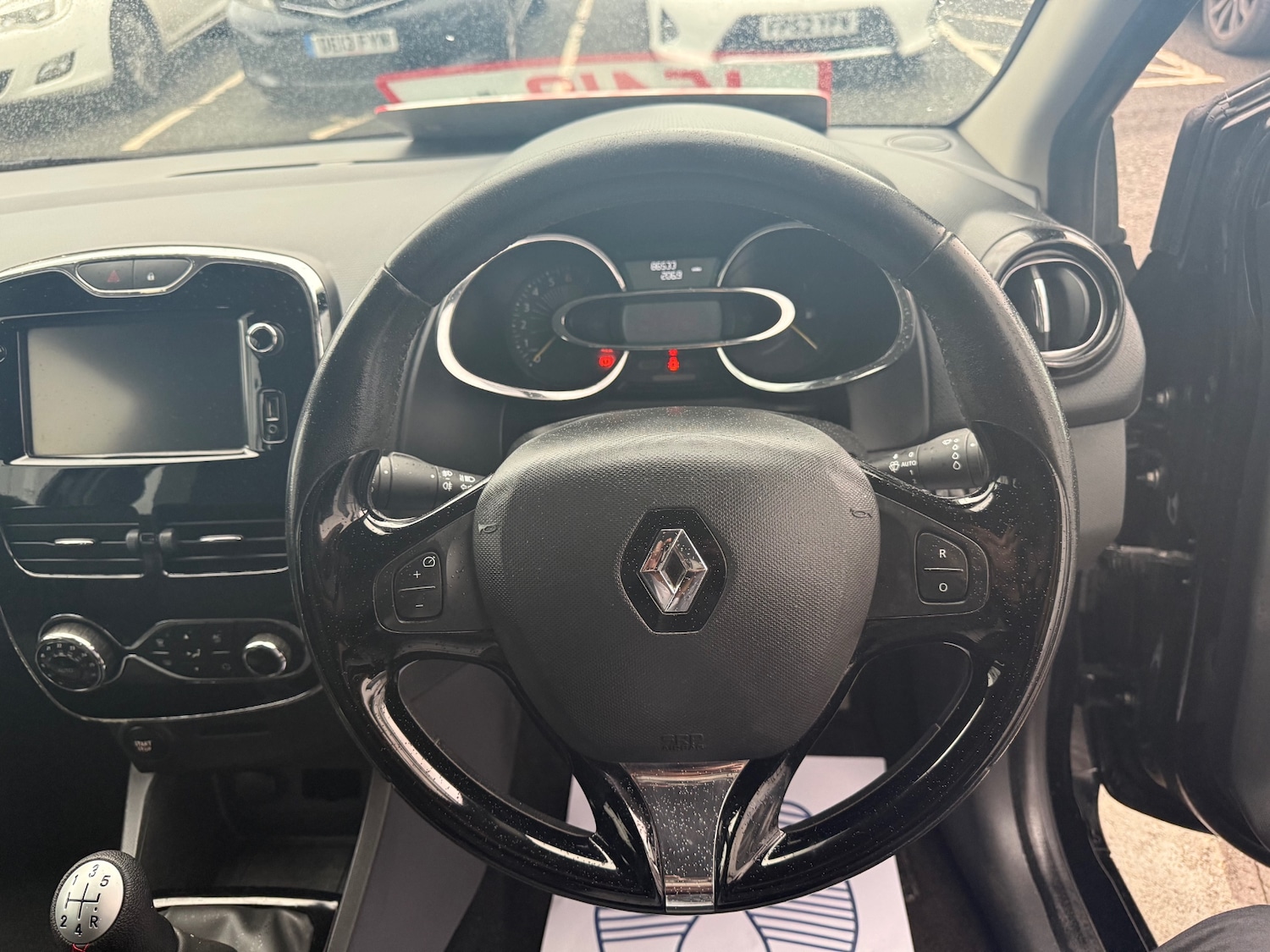 Used Renault Clio 2013 for sale - 76892234: Photo 15