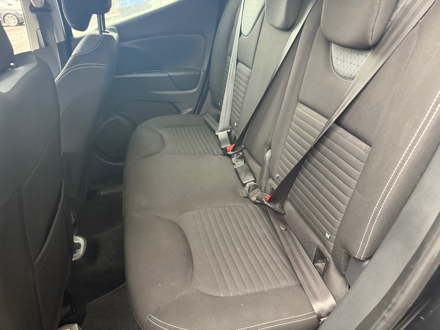 Used Renault Clio 2013 for sale - 76892234: Photo 16