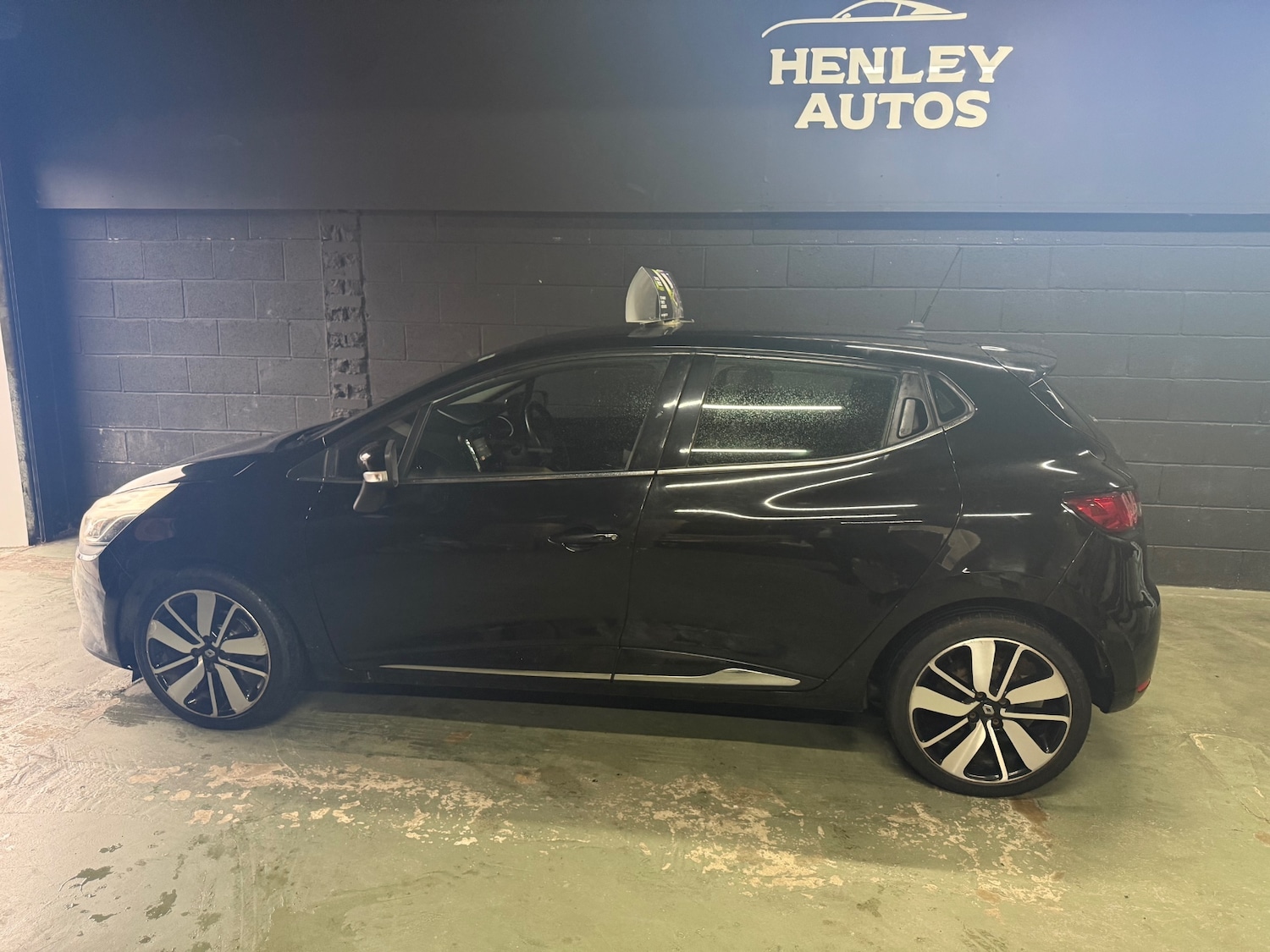 Used Renault Clio 2013 for sale - 76892234: Photo 5