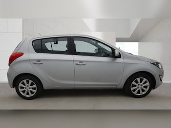 Used Hyundai i20 2014 for sale - 78409028: Photo