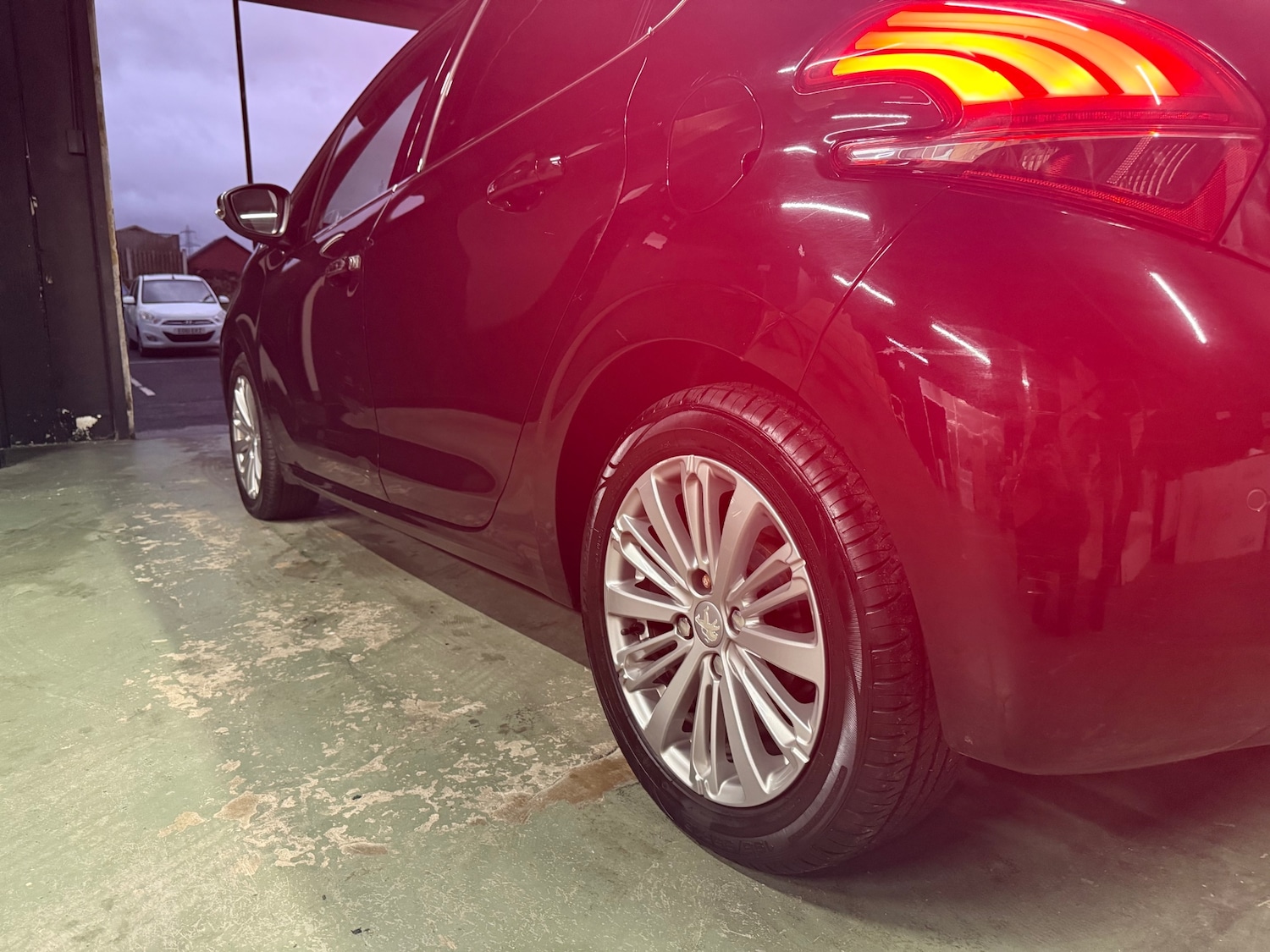 Used Peugeot 208 2016 for sale - 76897222: Photo 11