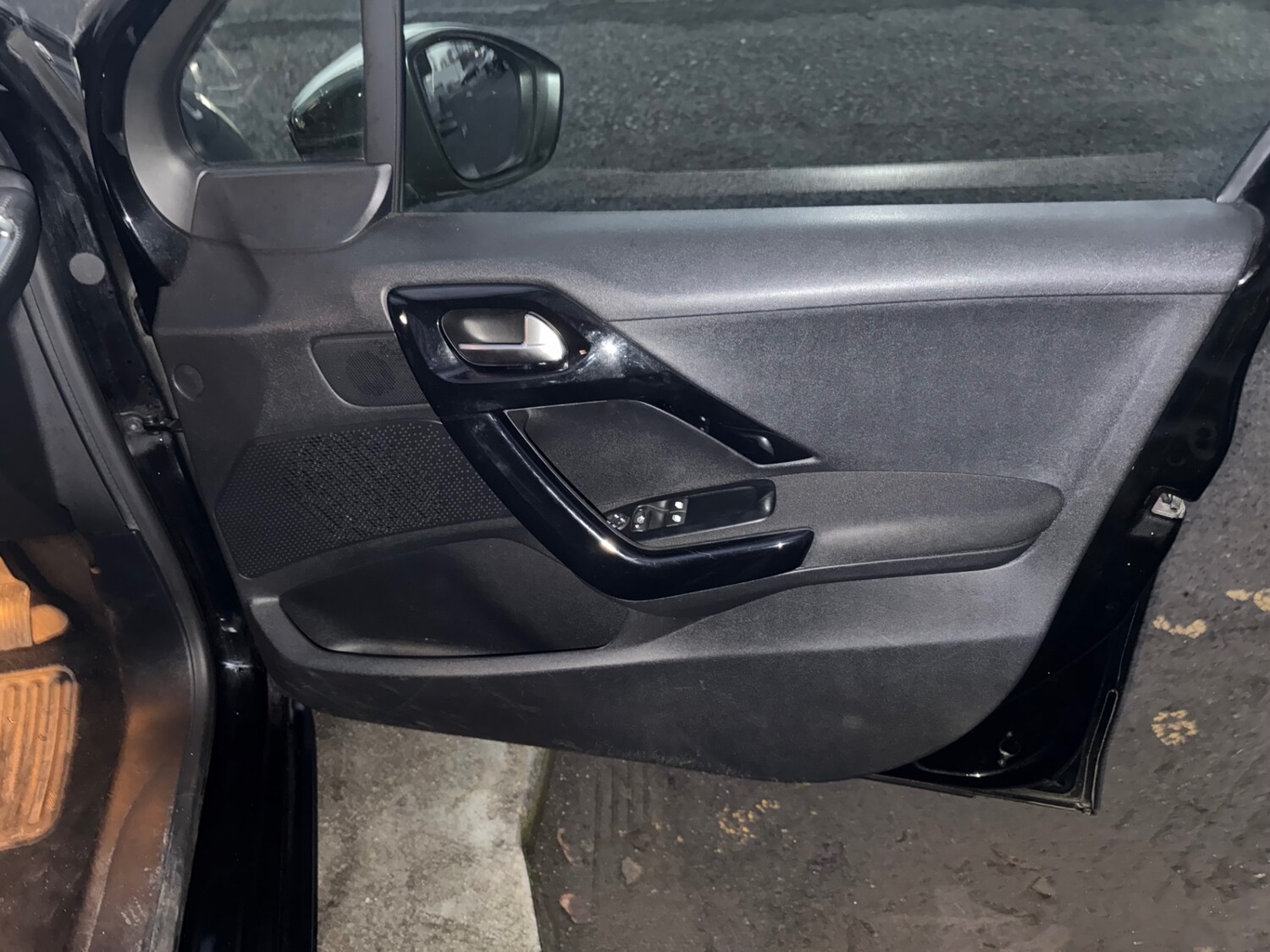 Used Peugeot 208 2016 for sale - 76897222: Photo 17