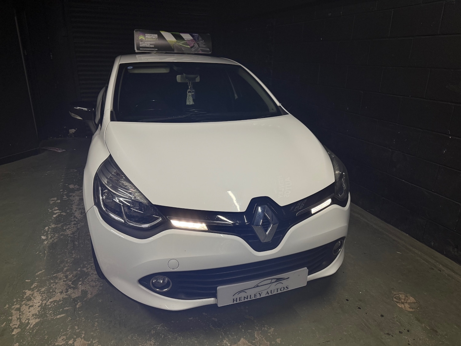 Used Renault Clio 2016 for sale - 76974619: Photo 2