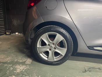 Used Renault Clio 2015 for sale - 79190432: Photo