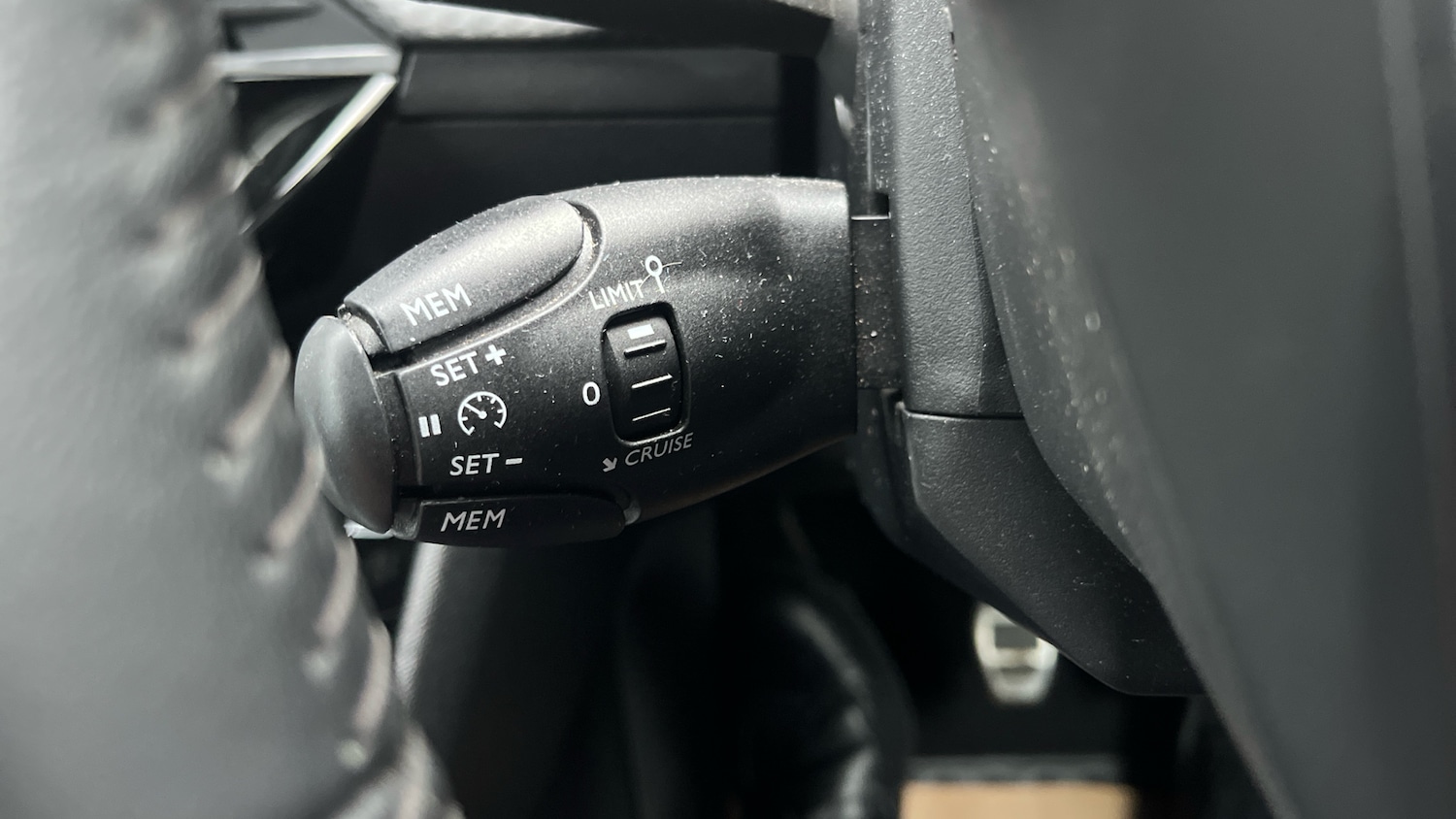 Used Peugeot 2008 2023 for sale - 76466002: Photo 25