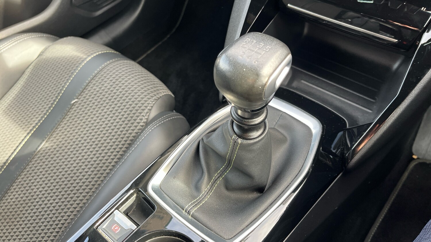 Used Peugeot 208 2020 for sale - 76305247: Photo 31