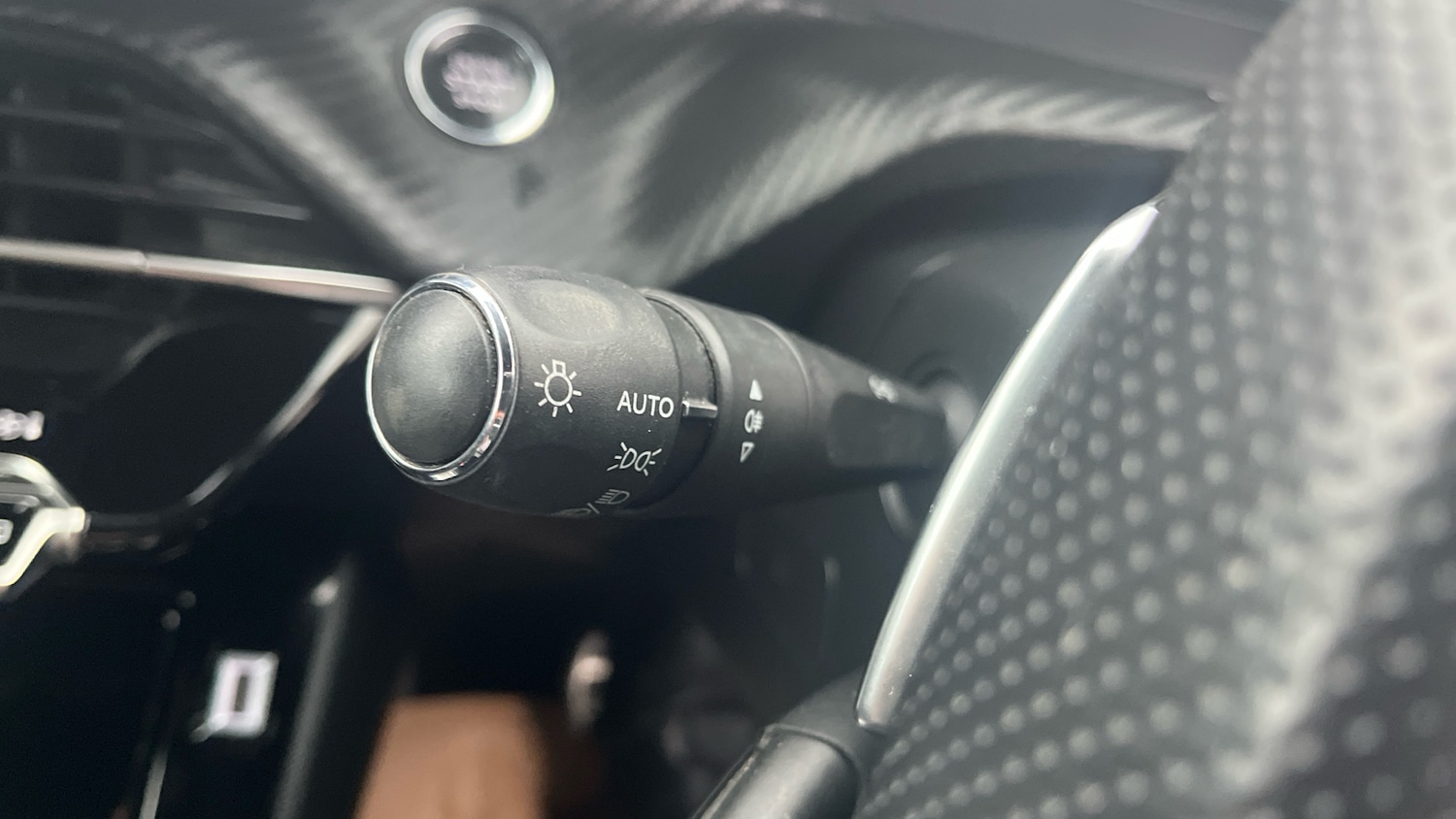 Used Peugeot 2008 2023 for sale - 77312188: Photo 24