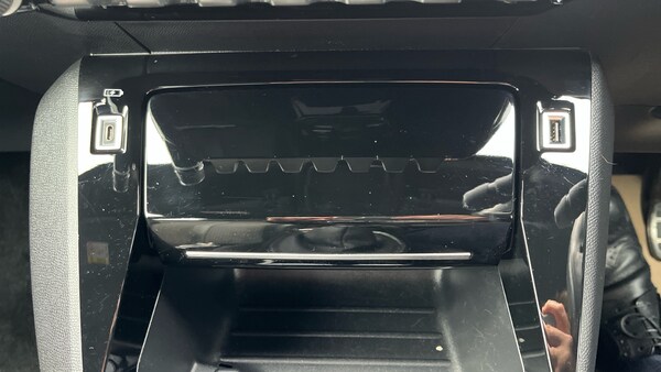 Used Peugeot 2008 2021 for sale - 76330318: Photo 33