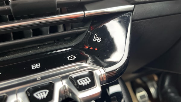 Used Peugeot 2008 2021 for sale - 76330318: Photo 36