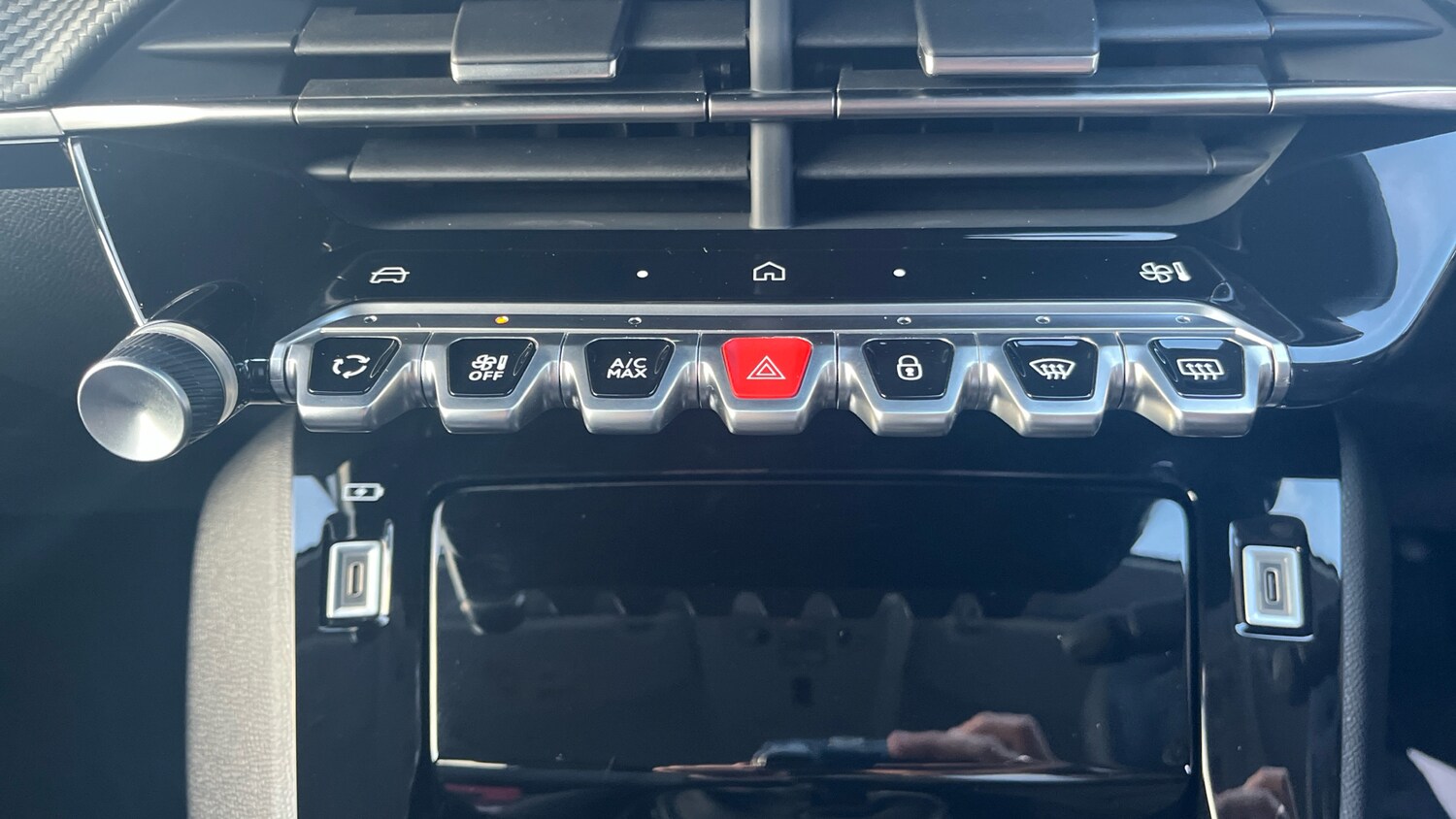 Used Peugeot 208 2025 for sale - 76329891: Photo 35