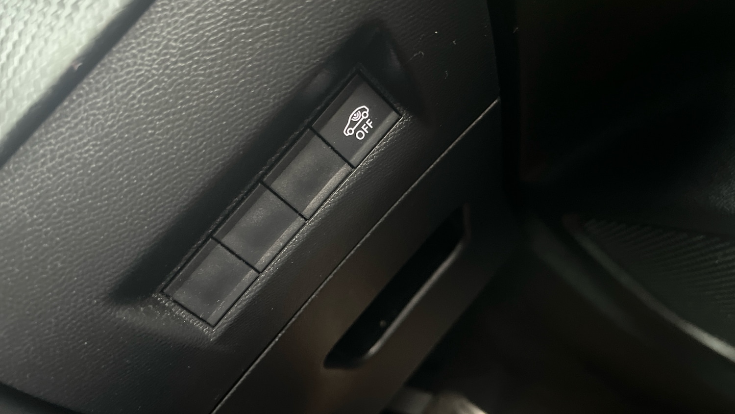 Used Peugeot 2008 2023 for sale - 76476346: Photo 29