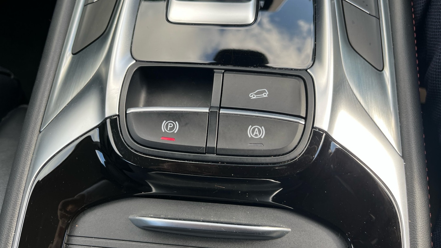 Vehicle 28