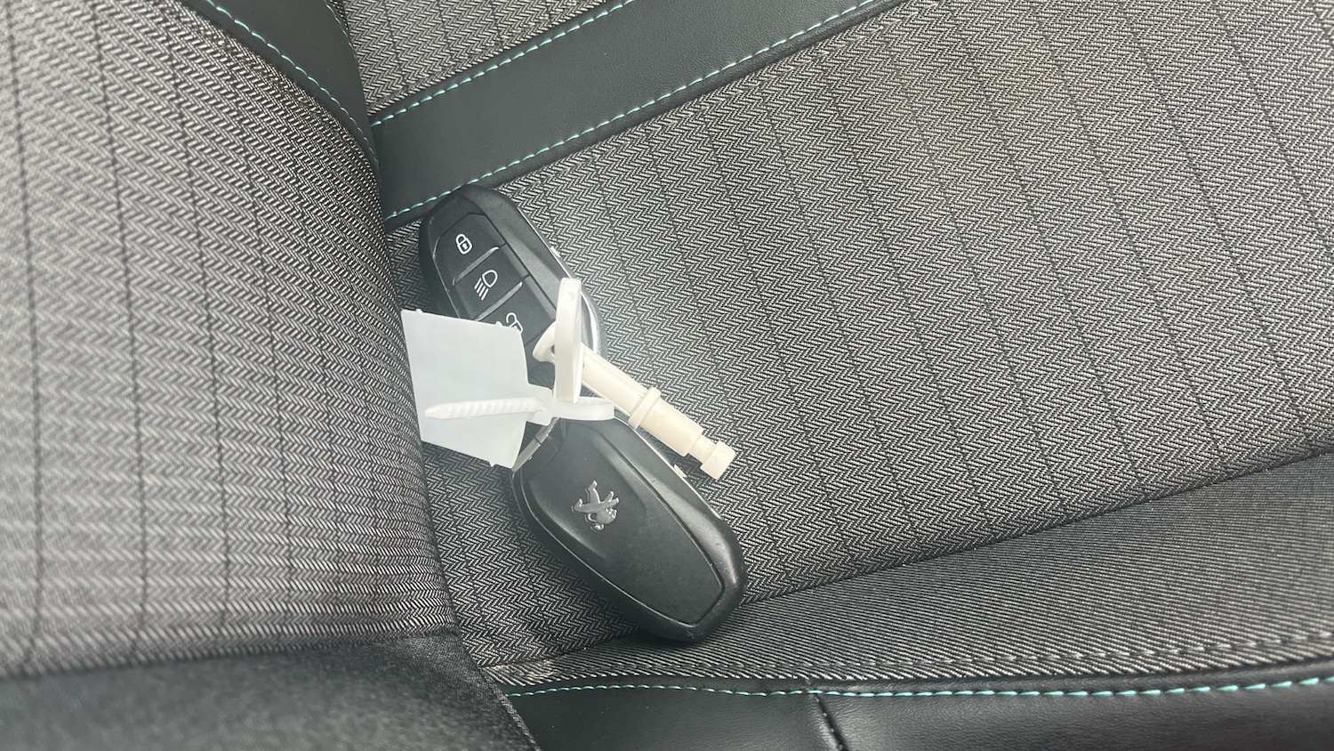 Used Peugeot 2008 2022 for sale - 76653073: Photo 19