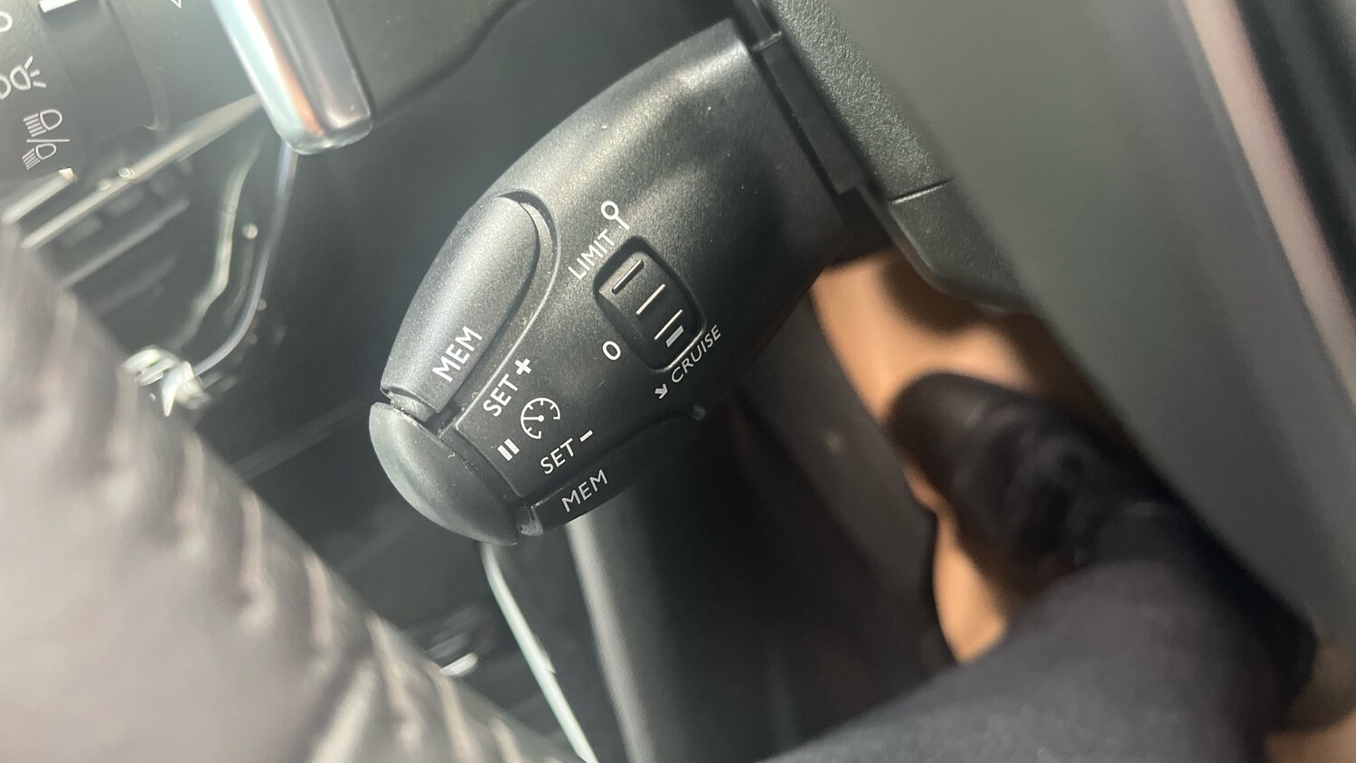 Used Peugeot 2008 2022 for sale - 76653073: Photo 27