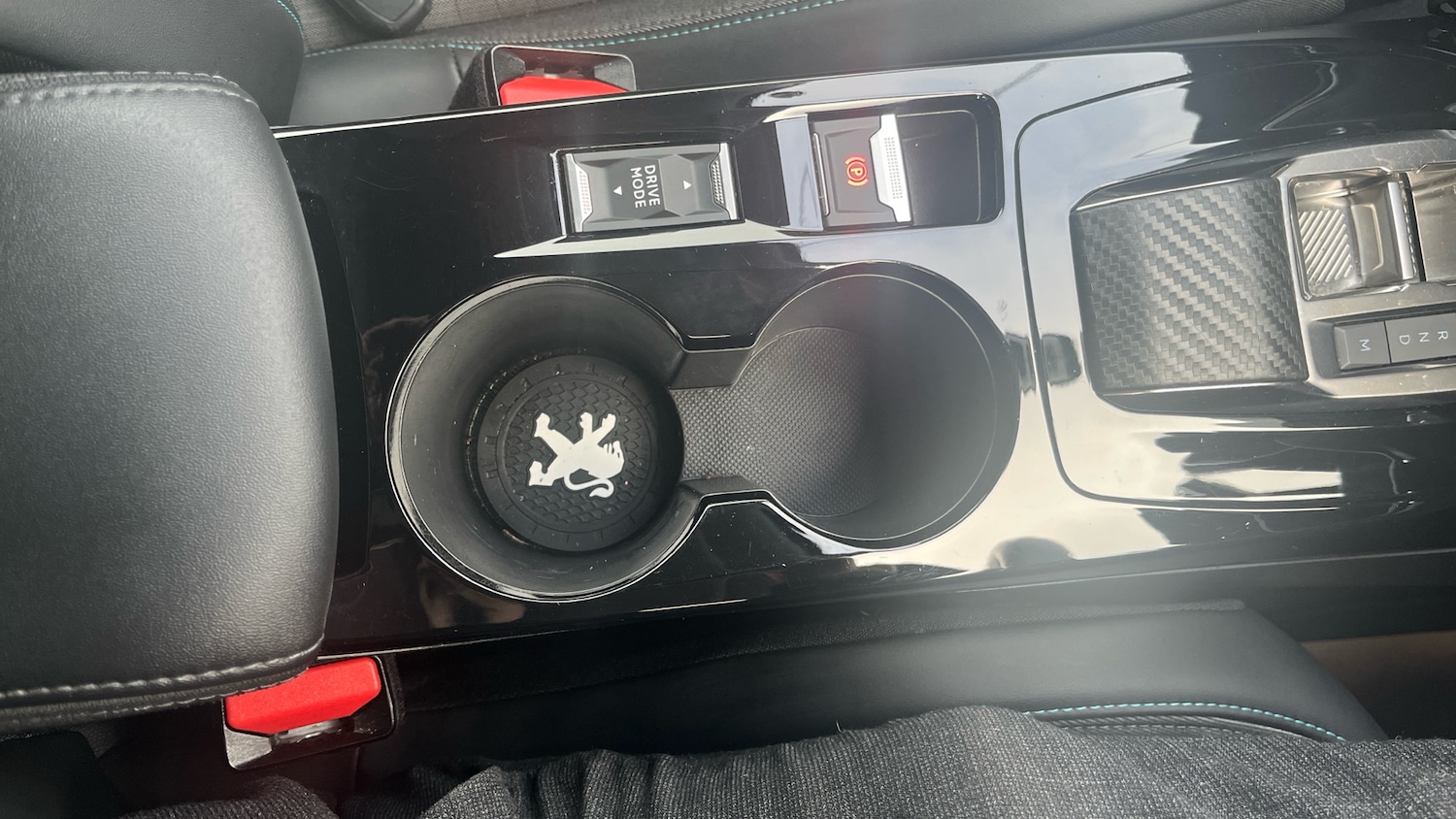 Used Peugeot 2008 2022 for sale - 76653073: Photo 30