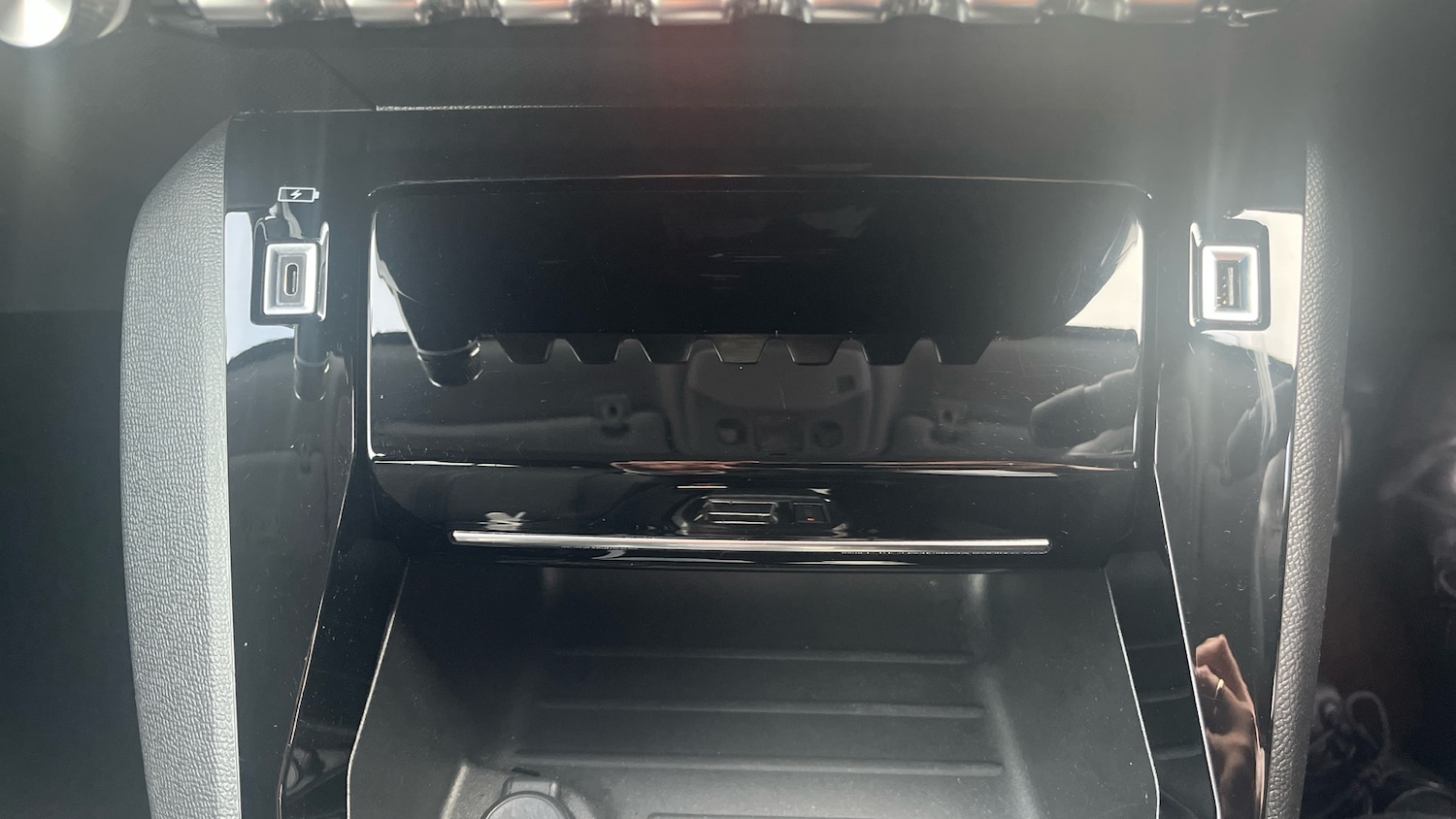 Used Peugeot 2008 2022 for sale - 76653073: Photo 33