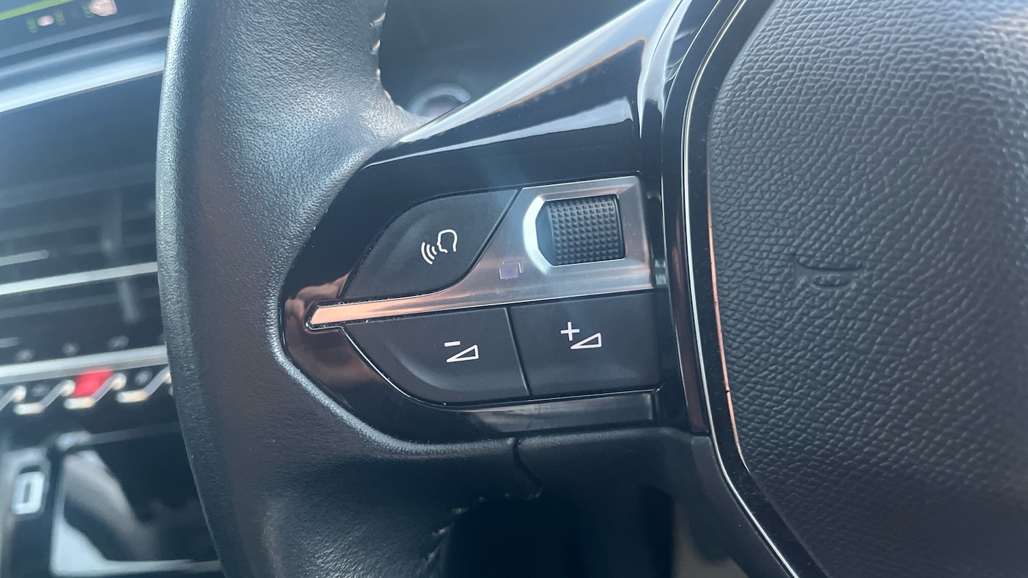 Used Peugeot 208 2020 for sale - 76602191: Photo 21