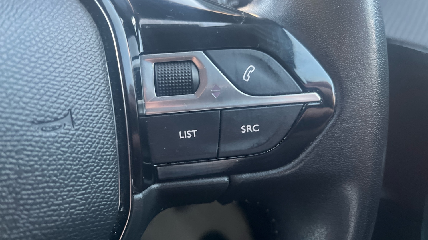 Used Peugeot 208 2020 for sale - 76602191: Photo 22