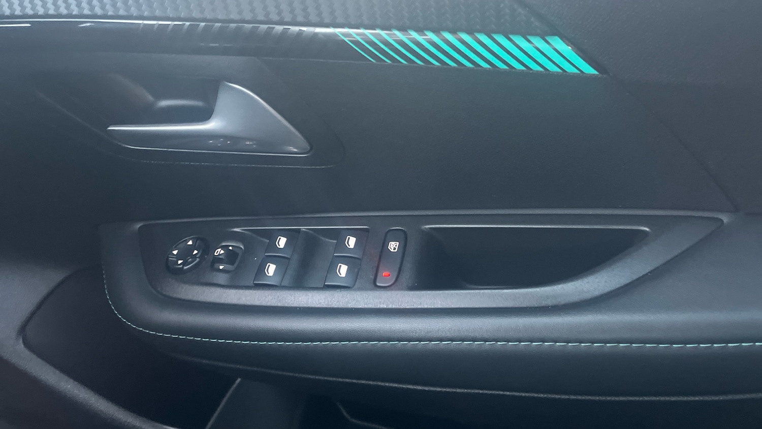 Used Peugeot 208 2020 for sale - 76602191: Photo 27