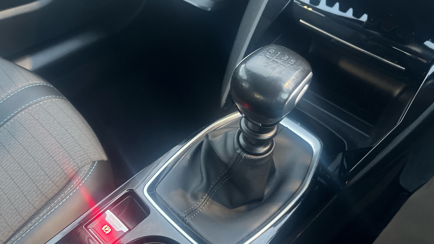 Used Peugeot 208 2020 for sale - 76602191: Photo 31