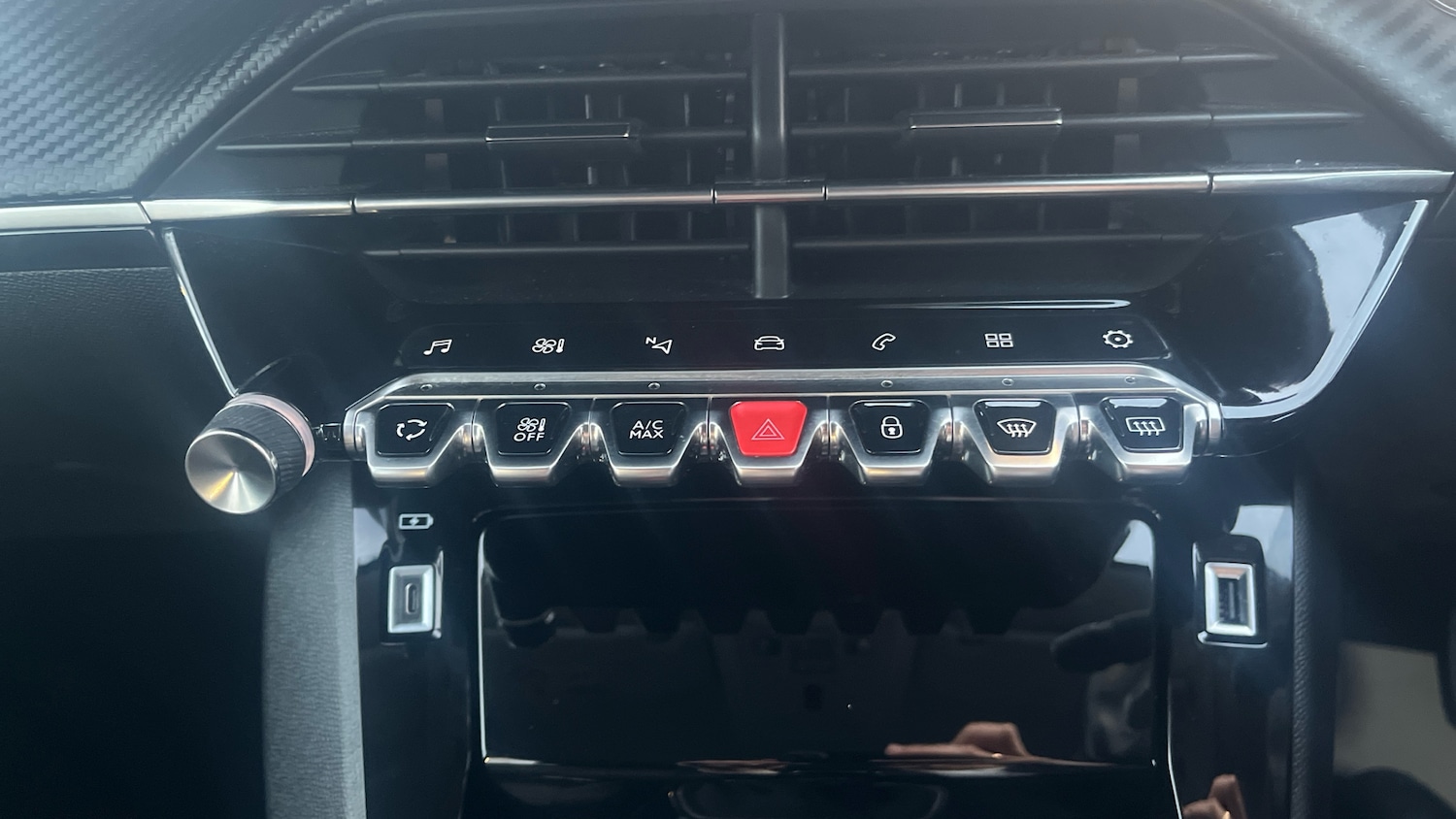 Used Peugeot 208 2020 for sale - 76602191: Photo 34