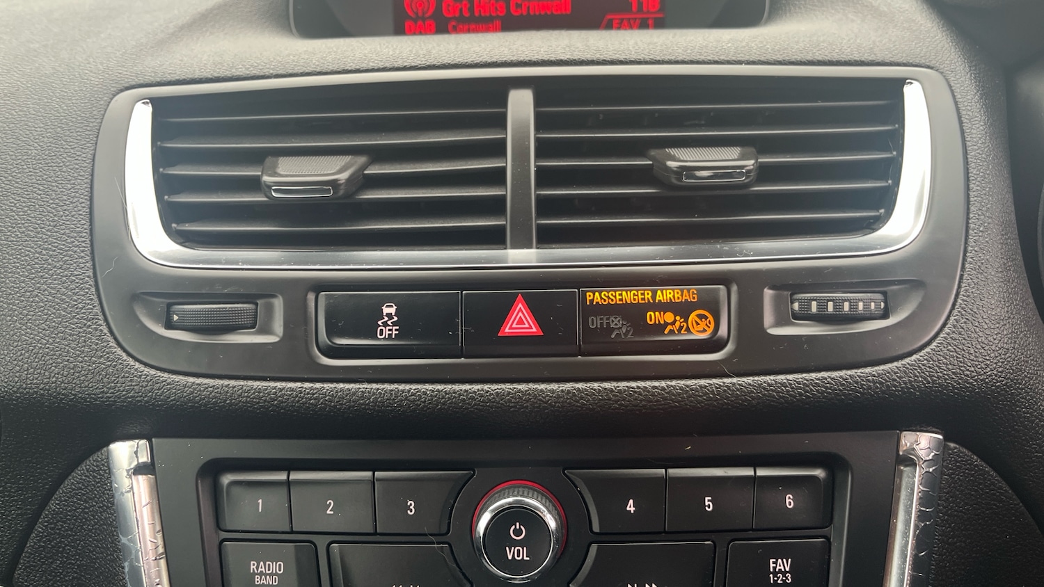 Used Vauxhall Mokka 2016 for sale - 76588932: Photo 34